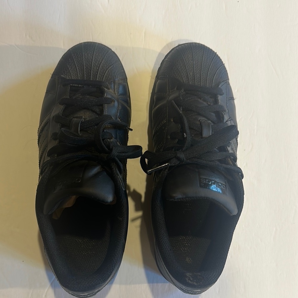 Adidas Superstar unisex Black Sneakers lace ups with side stripes size 5 1/2